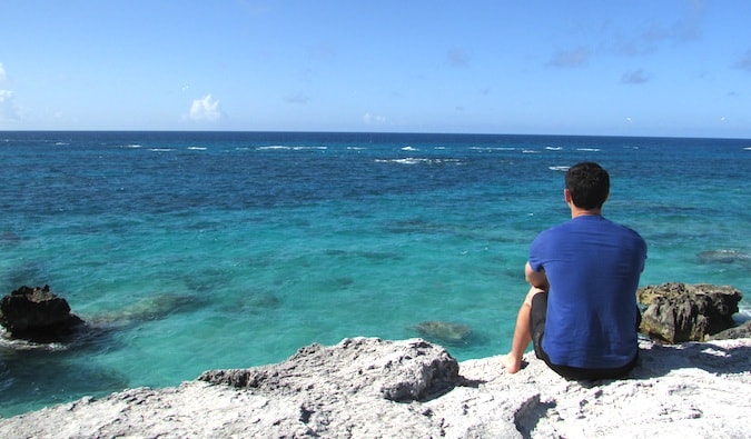 nomadic matt relaxing in Bermuda