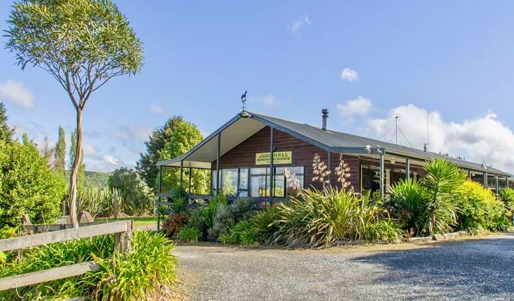 exterior of Juno Hall Hostel in New Zealand