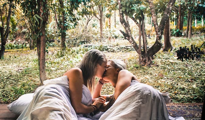 Charlotte and Natalie sleeping in a jungle in Thailand