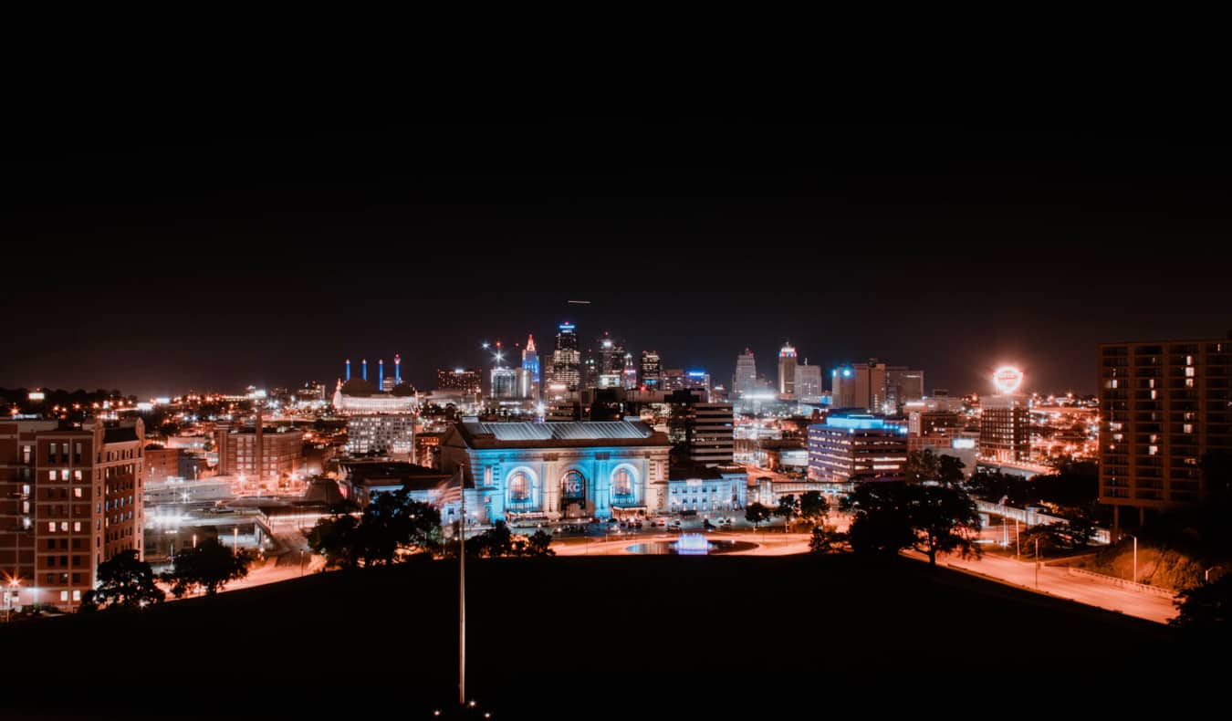 The skyline of Kansas City lit up at night